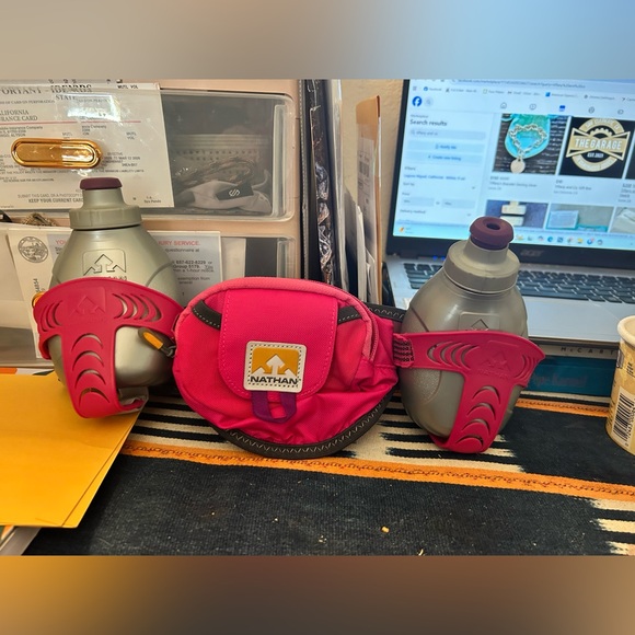 Natan Pink and Gray running belt with 2x 9ozwaterbottles-with pocket, adjustable - Picture 1 of 10